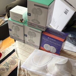 Baby Buddha Flanges & Lansinoh Stay Dry Nursing Pads